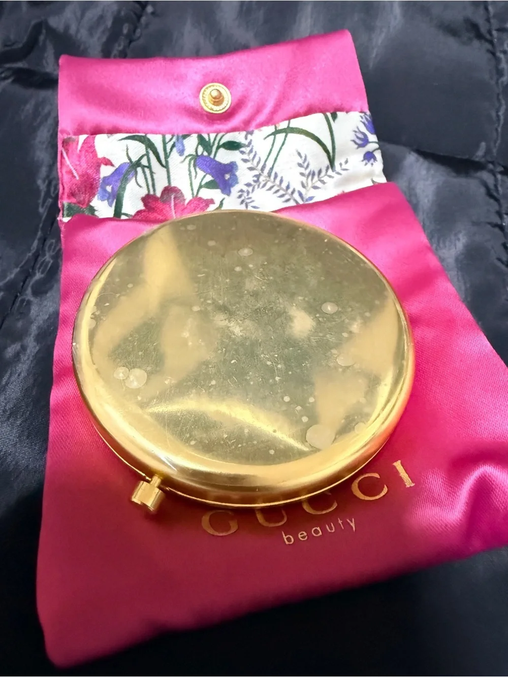 Gucci Floral Compact Mirror in Gold and Pink